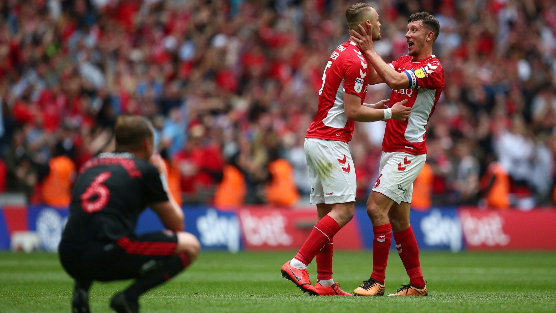 12/10【足球賽事分析】03:45 查爾頓 (主) vs 米德爾斯堡 1 查爾頓VS米德爾斯堡